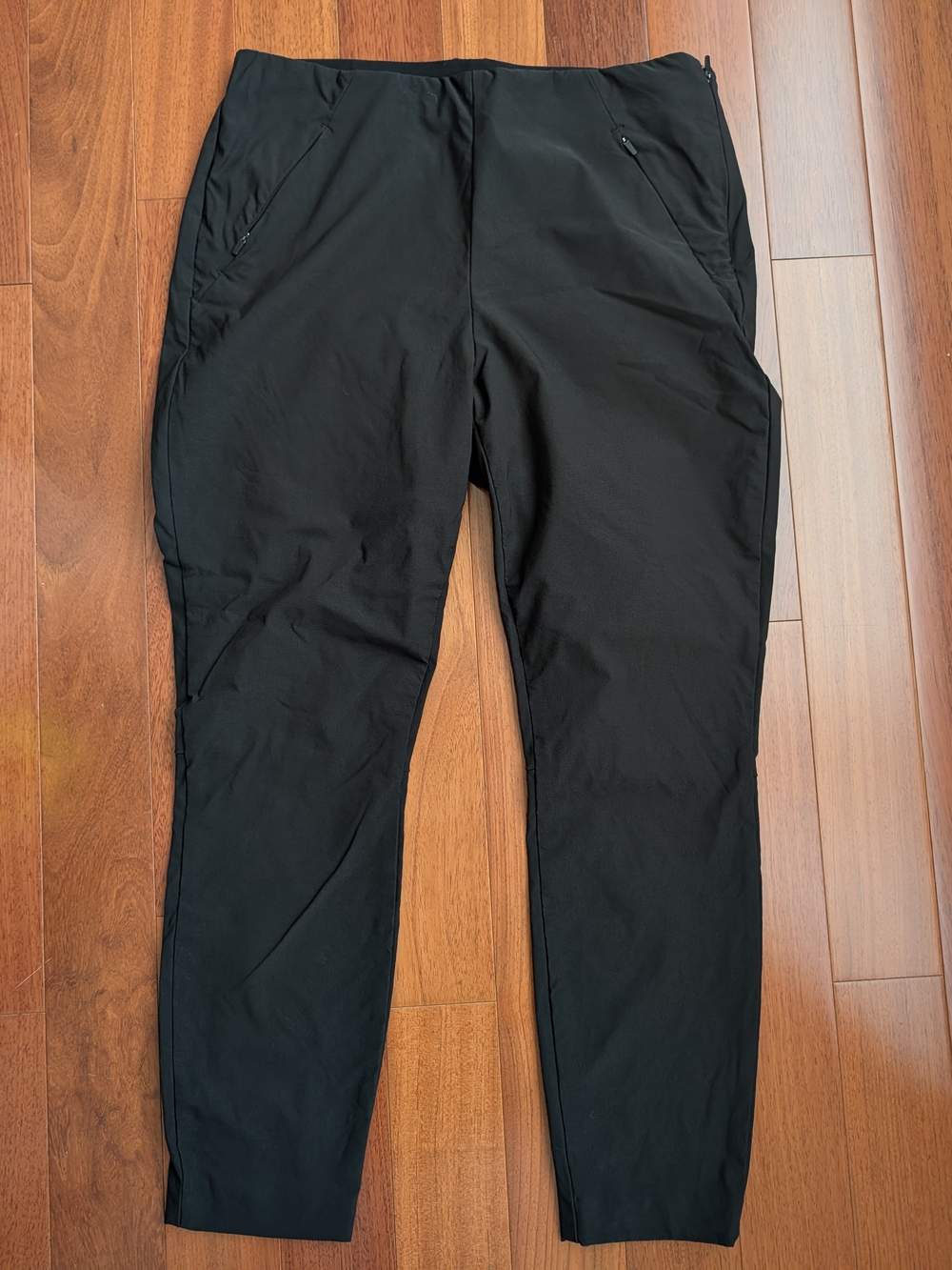 Duluth Trading Co Black Straight-Leg Women's Pants